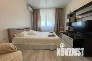 1-к квартира, посуточно, 37м2, 8/12 этаж