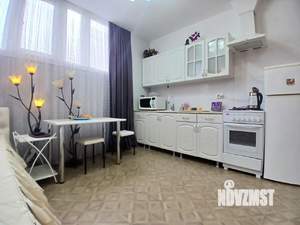 Студия квартира, на длительный срок, 40м2, 1/1 этаж
