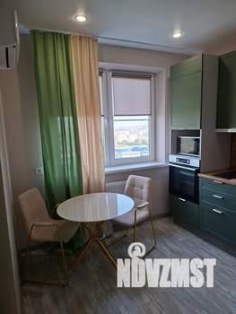 Студия квартира, посуточно, 25м2, 21/22 этаж