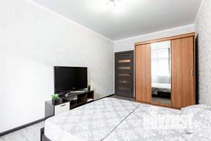 1-к квартира, посуточно, 65м2, 1/1 этаж