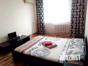1-к квартира, посуточно, 39м2, 8/10 этаж