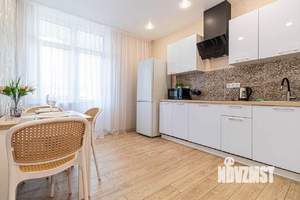 1-к квартира, посуточно, 38м2, 1/1 этаж