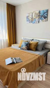 1-к квартира, посуточно, 38м2, 8/16 этаж
