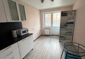 1-к квартира, на длительный срок, 42м2, 3/18 этаж