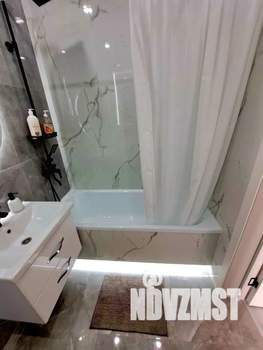 1-к квартира, посуточно, 43м2, 13/16 этаж