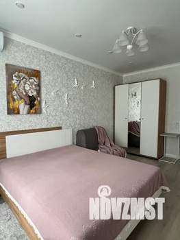 1-к квартира, посуточно, 40м2, 1/18 этаж