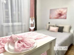 Студия квартира, посуточно, 28м2, 3/24 этаж