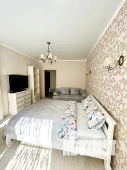 1-к квартира, посуточно, 43м2, 8/24 этаж