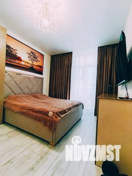 1-к квартира, посуточно, 40м2, 12/18 этаж