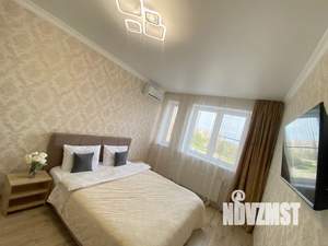 1-к квартира, посуточно, 42м2, 3/20 этаж