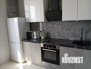 1-к квартира, посуточно, 40м2, 18/25 этаж