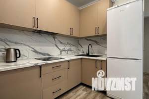 2-к квартира, посуточно, 45м2, 7/25 этаж