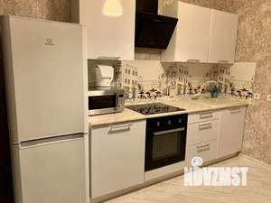 1-к квартира, посуточно, 42м2, 4/17 этаж