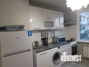 1-к квартира, посуточно, 32м2, 4/12 этаж