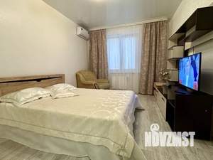 1-к квартира, посуточно, 37м2, 8/12 этаж