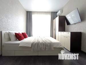 1-к квартира, посуточно, 36м2, 3/20 этаж