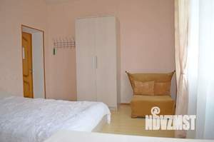 1-к квартира, посуточно, 25м2, 1/2 этаж