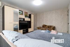 1-к квартира, посуточно, 42м2, 4/10 этаж