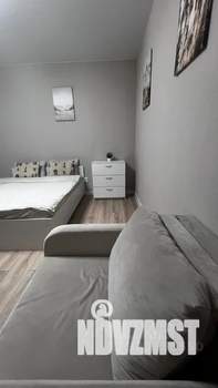 Студия квартира, посуточно, 30м2, 2/23 этаж