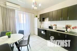 1-к квартира, посуточно, 40м2, 13/17 этаж