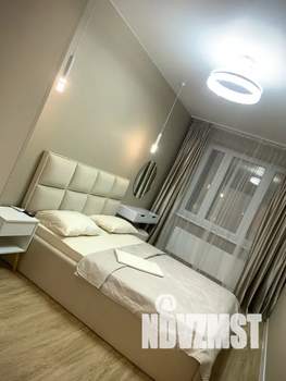 Студия квартира, посуточно, 70м2, 3/24 этаж