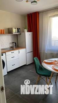 1-к квартира, посуточно, 38м2, 4/16 этаж