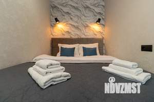 1-к квартира, посуточно, 40м2, 2/12 этаж