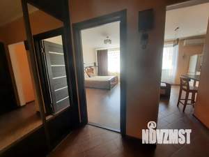 1-к квартира, посуточно, 40м2, 12/18 этаж