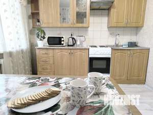 1-к квартира, посуточно, 38м2, 1/12 этаж