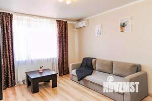 2-к квартира, посуточно, 60м2, 1/1 этаж