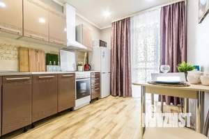 1-к квартира, посуточно, 40м2, 4/25 этаж