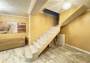 3-к квартира, на длительный срок, 133м2, 1/2 этаж
