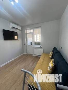 1-к квартира, посуточно, 40м2, 9/16 этаж