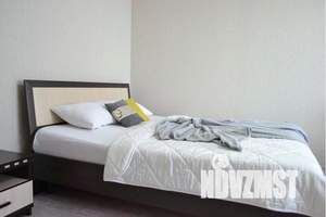 1-к квартира, посуточно, 40м2, 11/16 этаж