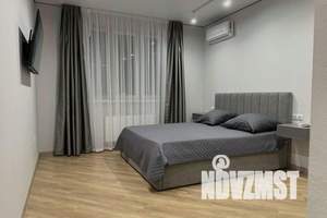 1-к квартира, посуточно, 35м2, 18/21 этаж