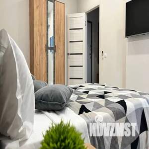 1-к квартира, посуточно, 35м2, 6/16 этаж