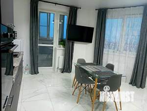 2-к квартира, посуточно, 60м2, 1/1 этаж