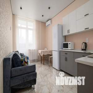 1-к квартира, посуточно, 37м2, 5/21 этаж