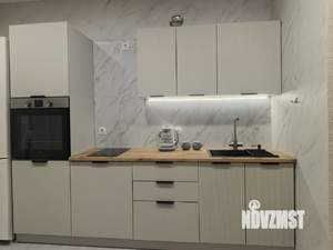 Студия квартира, посуточно, 40м2, 13/16 этаж