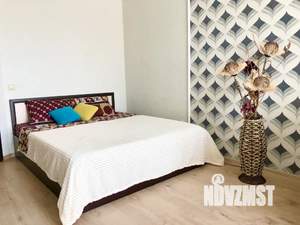 1-к квартира, посуточно, 45м2, 5/25 этаж