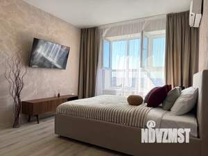 1-к квартира, посуточно, 41м2, 17/18 этаж