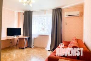 1-к квартира, посуточно, 43м2, 2/5 этаж