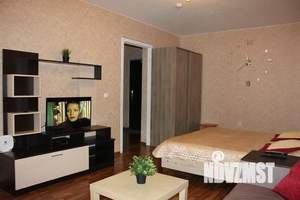 2-к квартира, посуточно, 40м2, 1/1 этаж