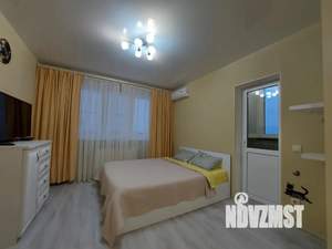 Студия квартира, посуточно, 30м2, 11/22 этаж