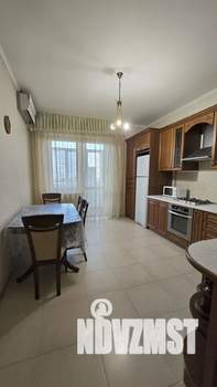 2-к квартира, посуточно, 84м2, 3/7 этаж