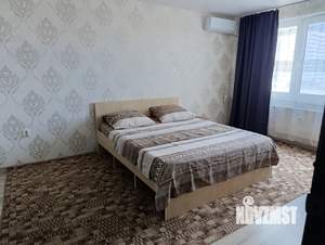 1-к квартира, посуточно, 40м2, 7/16 этаж