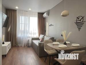 Студия квартира, посуточно, 39м2, 3/16 этаж