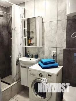 1-к квартира, посуточно, 40м2, 8/16 этаж