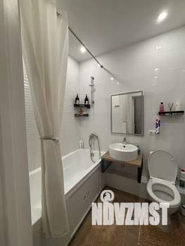 1-к квартира, посуточно, 40м2, 13/16 этаж