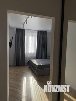 1-к квартира, посуточно, 35м2, 18/21 этаж